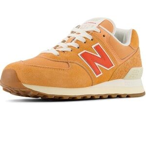 New Balance Women's 574 V2 Sea Salt Sneaker